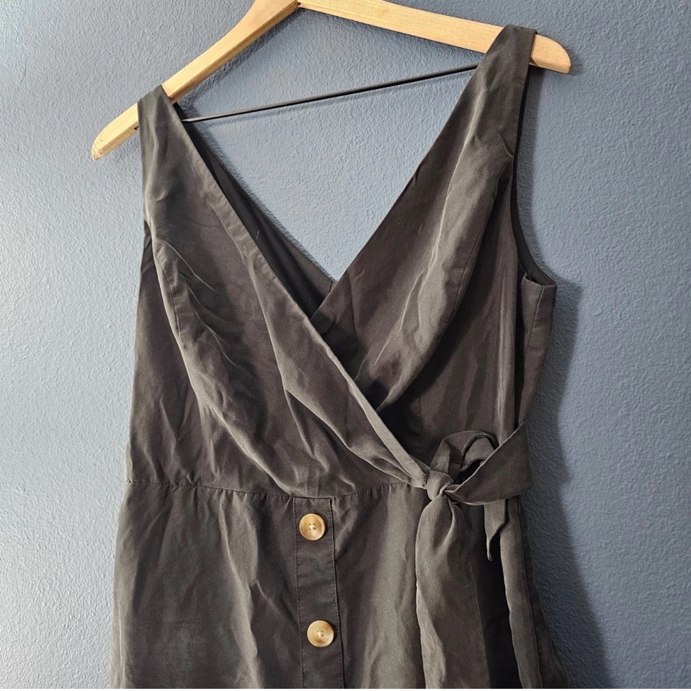Express · Wrap Front Dress - Picture 2 of 9